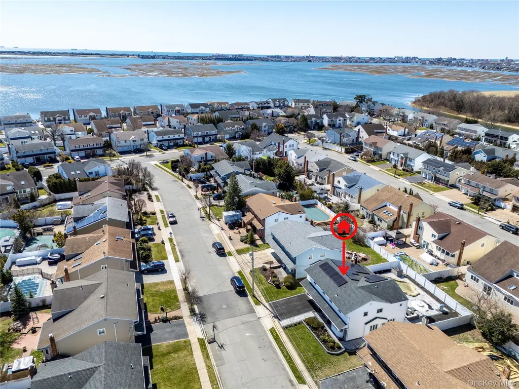 3930 Jane Lane Oceanside NY 11572
