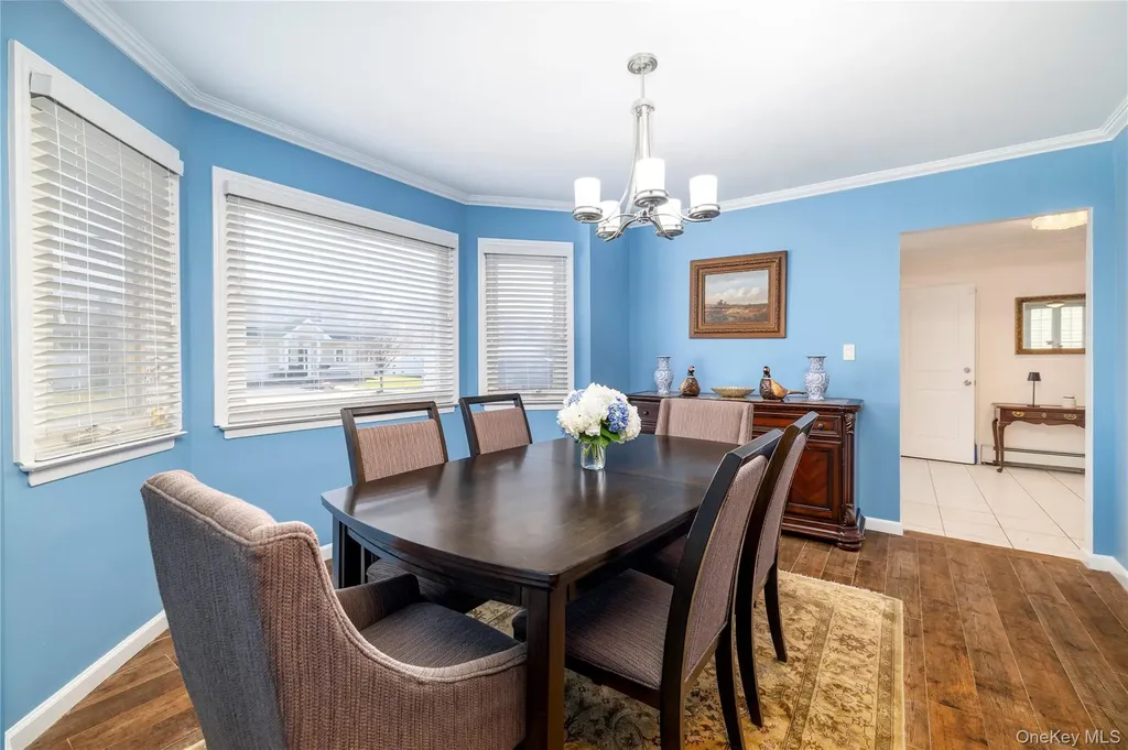 3930 Jane Lane Oceanside NY 11572