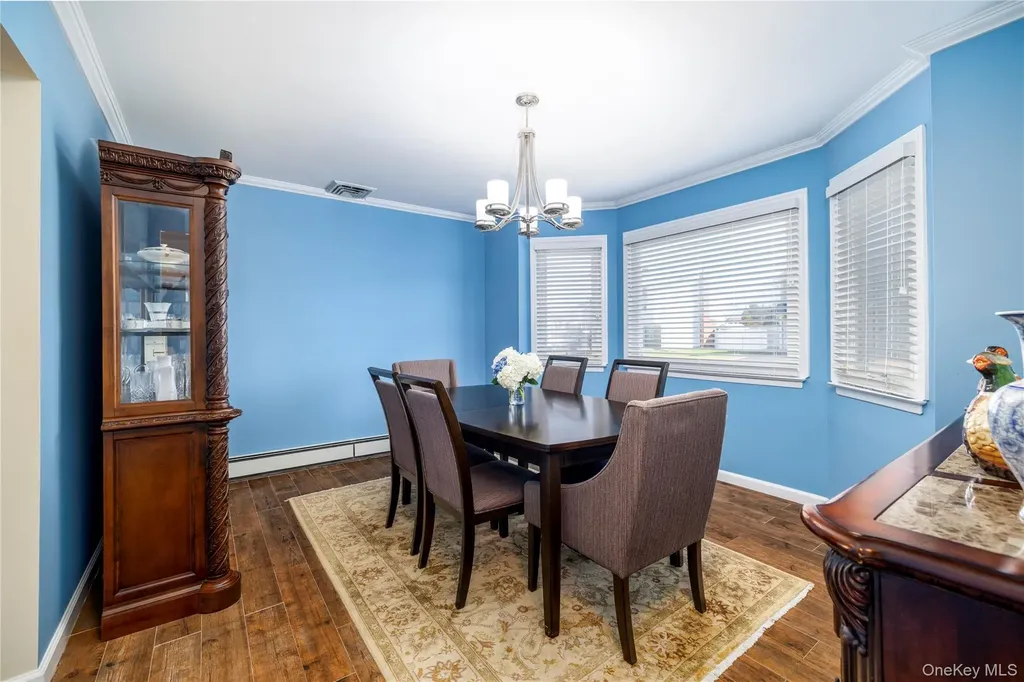 3930 Jane Lane Oceanside NY 11572