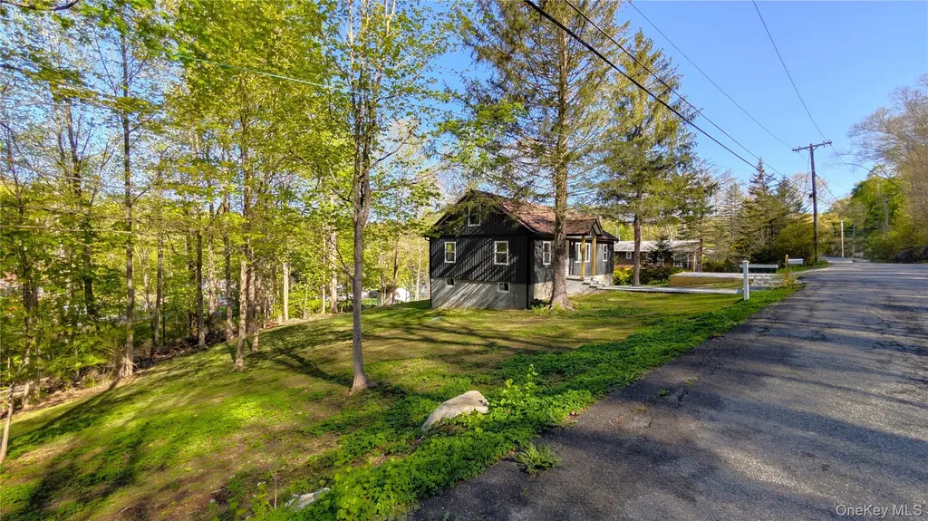 9 Park Road Carmel NY 10512