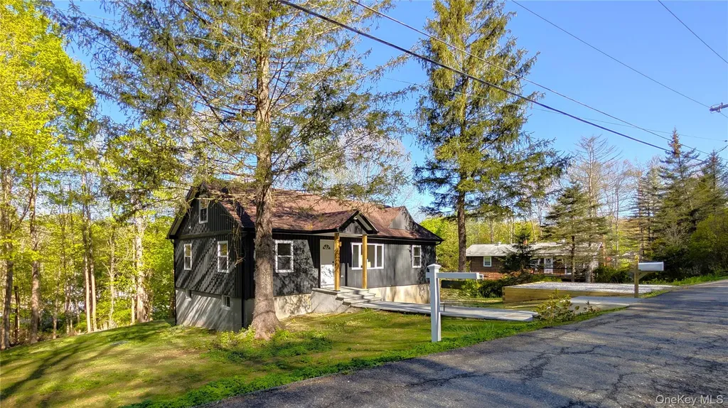 9 Park Road Carmel NY 10512