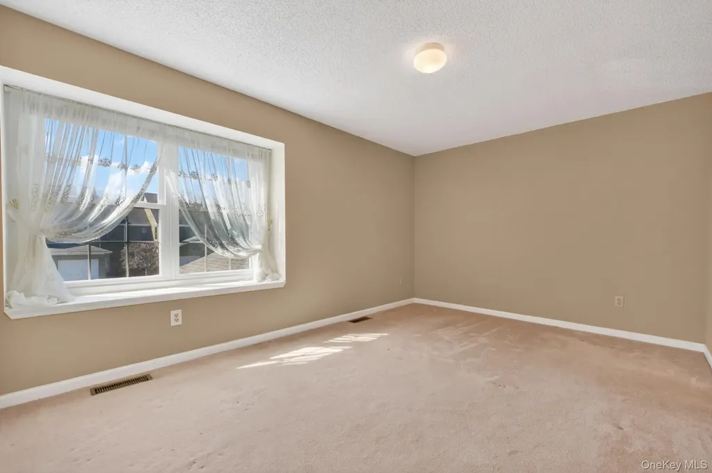 50 Jonathan Drive Mahopac NY 10541