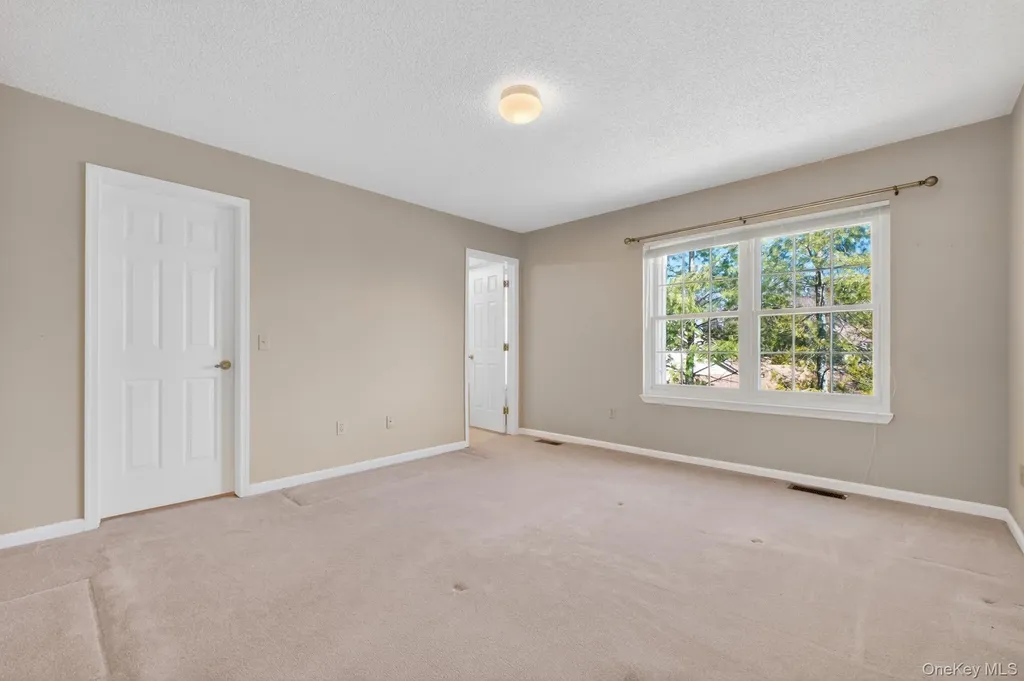 50 Jonathan Drive Mahopac NY 10541