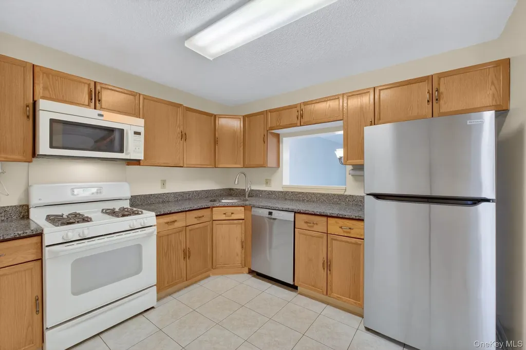50 Jonathan Drive Mahopac NY 10541