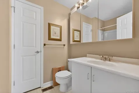 50 Jonathan Drive Mahopac NY 10541
