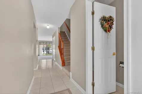 50 Jonathan Drive Mahopac NY 10541