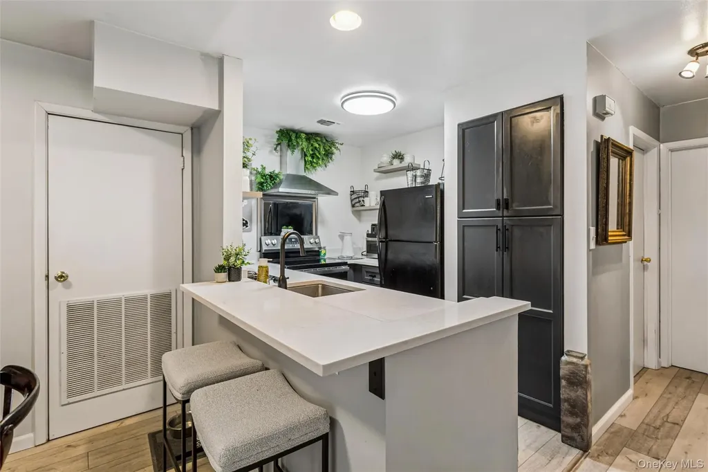 811 Shore Road Long Beach NY 11561
