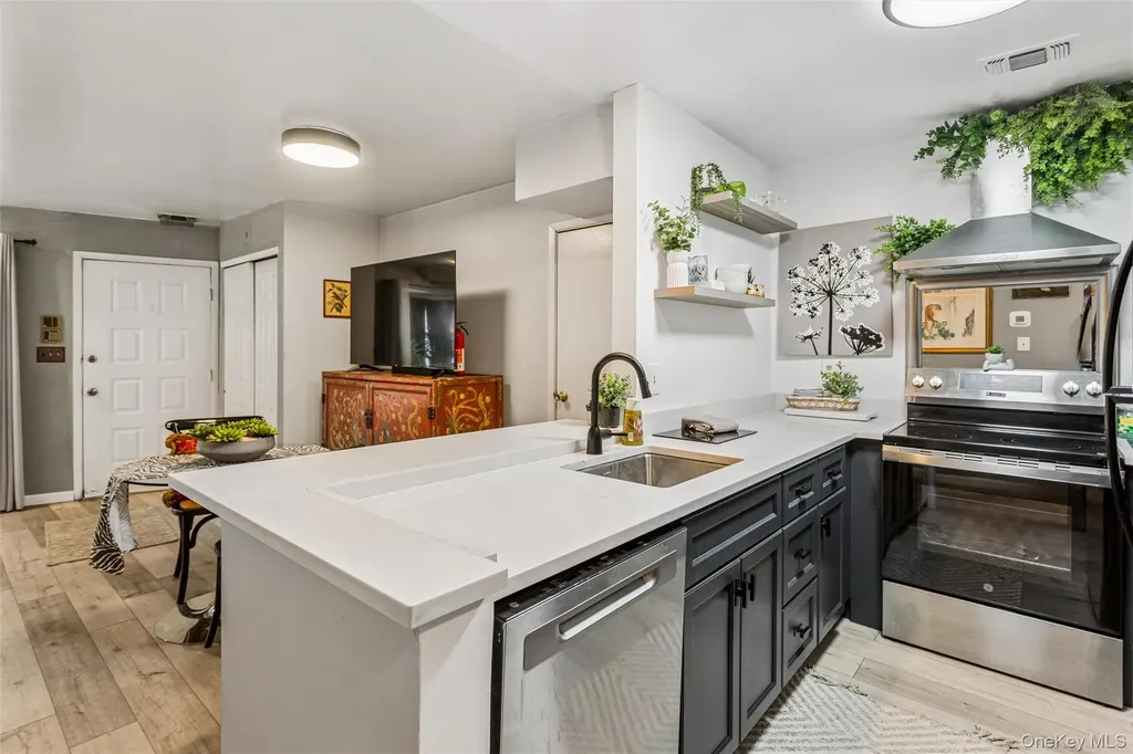 811 Shore Road Long Beach NY 11561