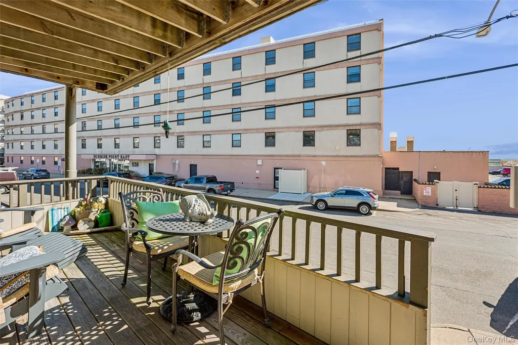 811 Shore Road Long Beach NY 11561