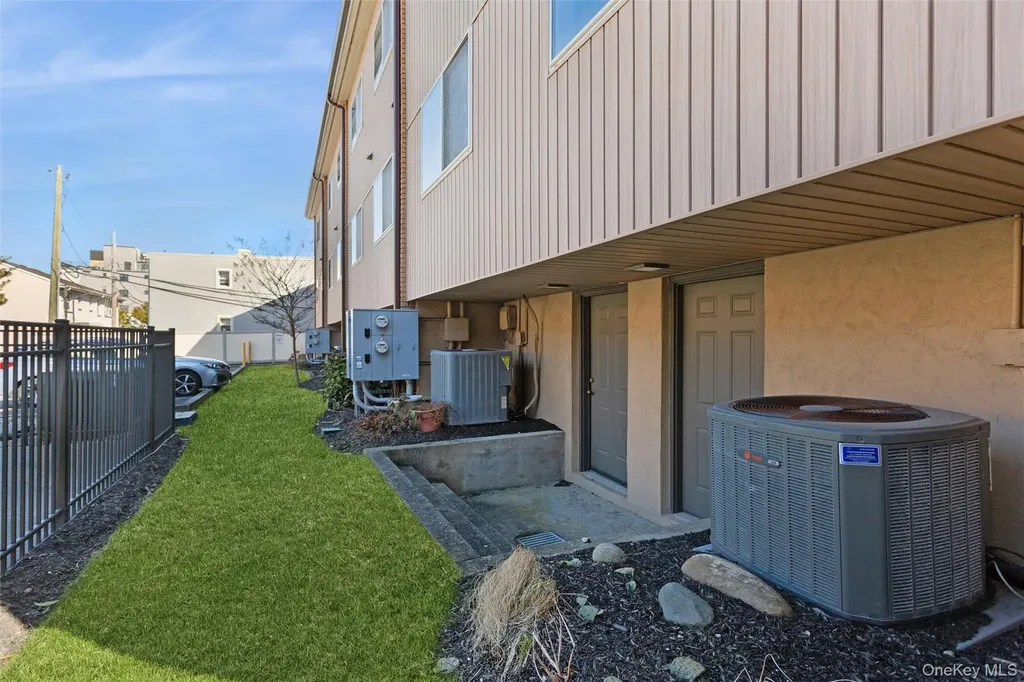 811 Shore Road Long Beach NY 11561