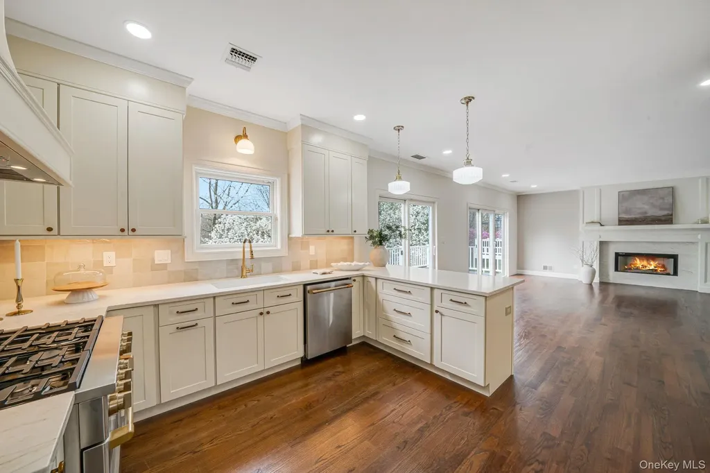 106 Fairway View Drive Commack NY 11725