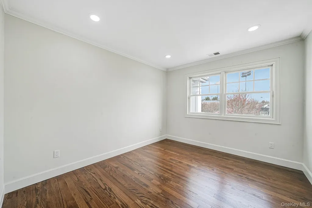 106 Fairway View Drive Commack NY 11725