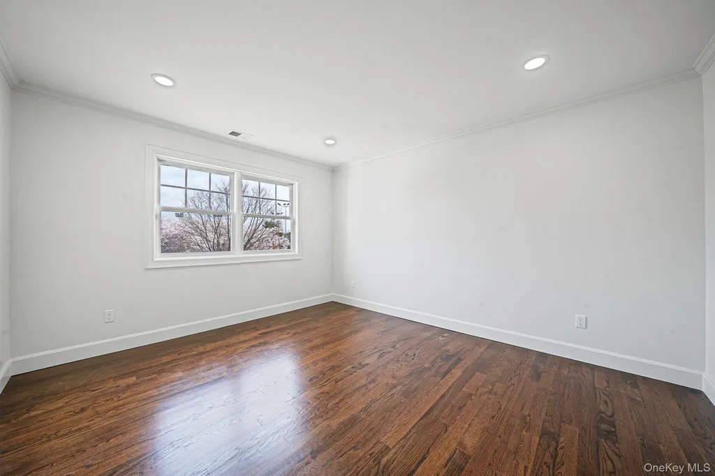 106 Fairway View Drive Commack NY 11725