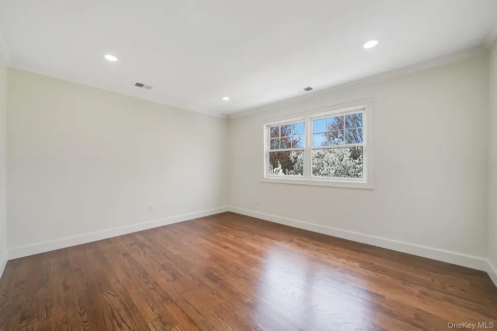 106 Fairway View Drive Commack NY 11725