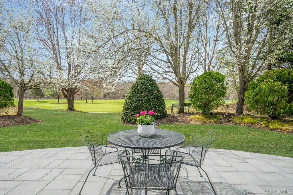 106 Fairway View Drive Commack NY 11725