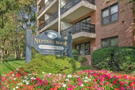 620 Pelham Road New Rochelle NY 10805