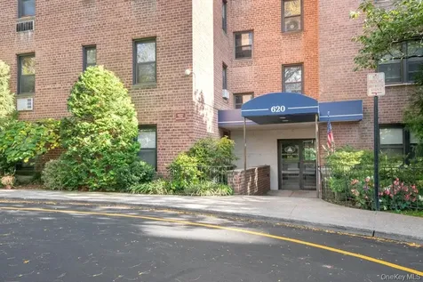 620 Pelham Road New Rochelle NY 10805