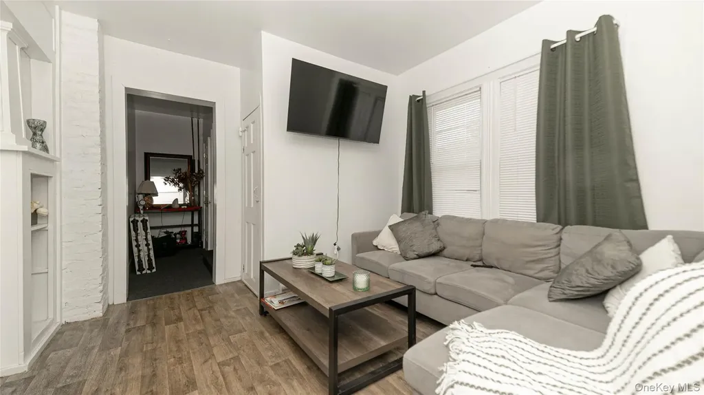61 River Avenue Patchogue NY 11772
