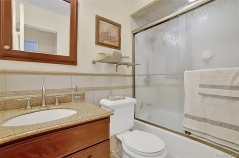 22 Jerome Drive Cortlandt Manor NY 10567