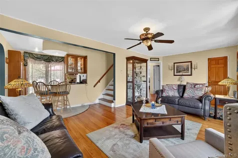 22 Jerome Drive Cortlandt Manor NY 10567