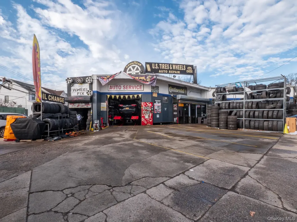 8924 Metropolitan Avenue Rego Park NY 11374
