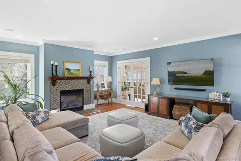 5 Woodcock Lane Remsenburg NY 11960