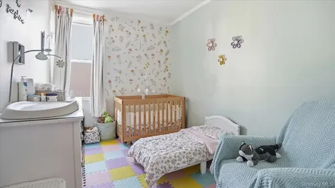 43-06 34 Avenue Astoria NY 11101