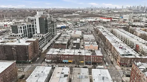 43-06 34 Avenue Astoria NY 11101