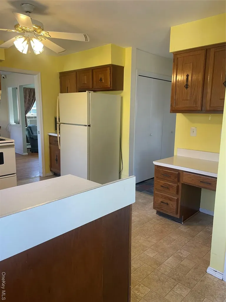 185 Birch Road Kings Park NY 11754