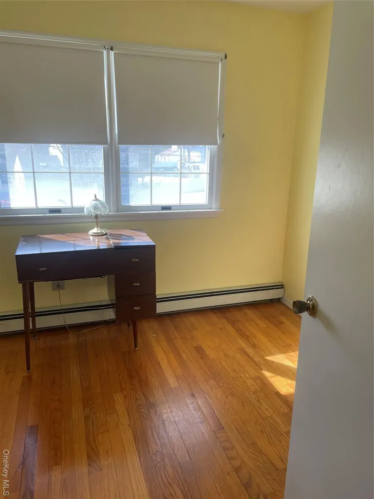 185 Birch Road Kings Park NY 11754