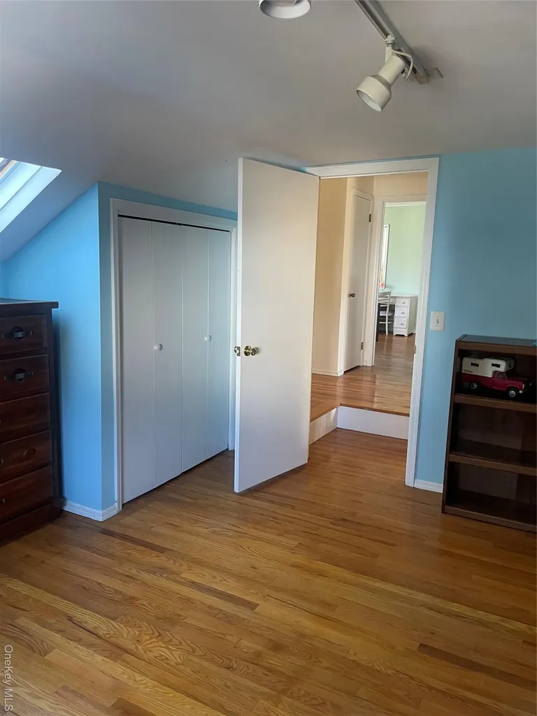 185 Birch Road Kings Park NY 11754