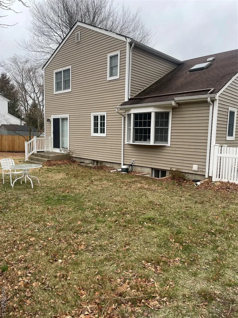 185 Birch Road Kings Park NY 11754