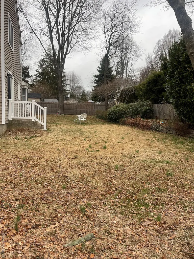 185 Birch Road Kings Park NY 11754