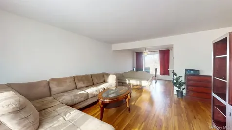 10 Rumbrook Road Elmsford NY 10523