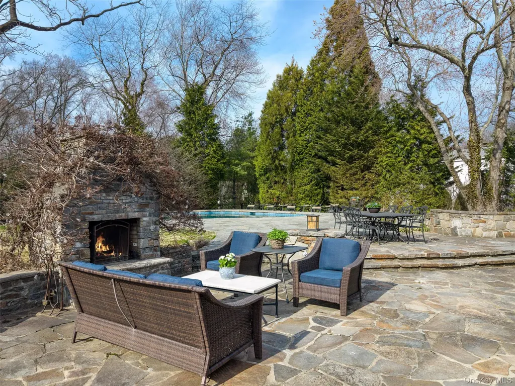 18 Tamarac Trail Harrison NY 10528