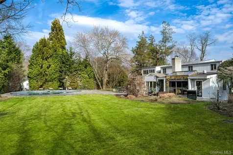 18 Tamarac Trail Harrison NY 10528