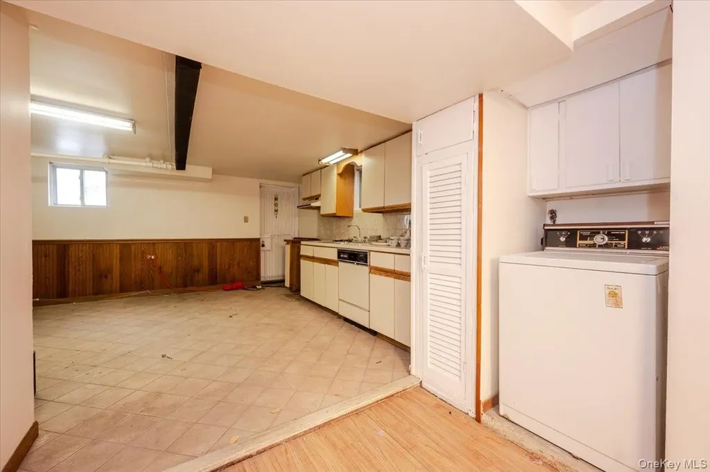 1315 Edwards Avenue Bronx NY 10461