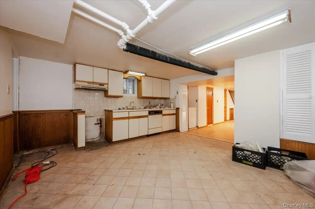 1315 Edwards Avenue Bronx NY 10461
