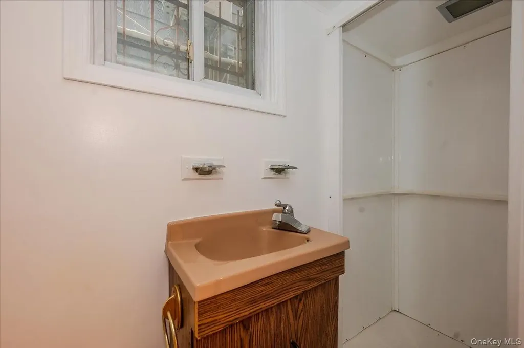 1315 Edwards Avenue Bronx NY 10461