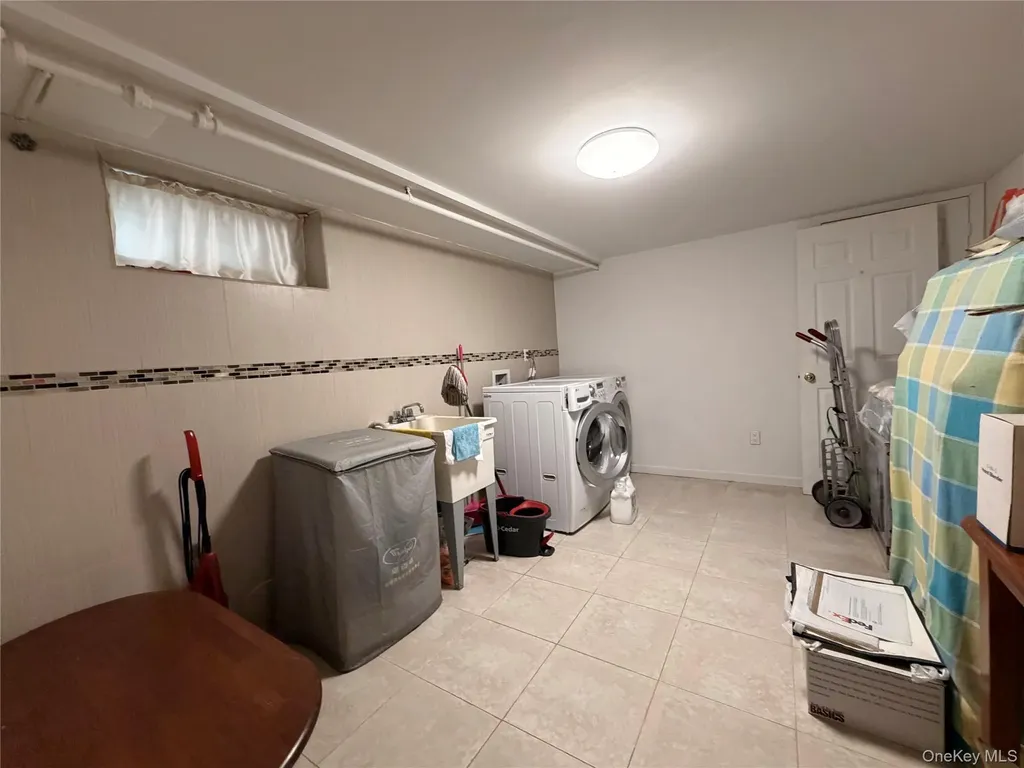 15739 20th Road Whitestone NY 11357