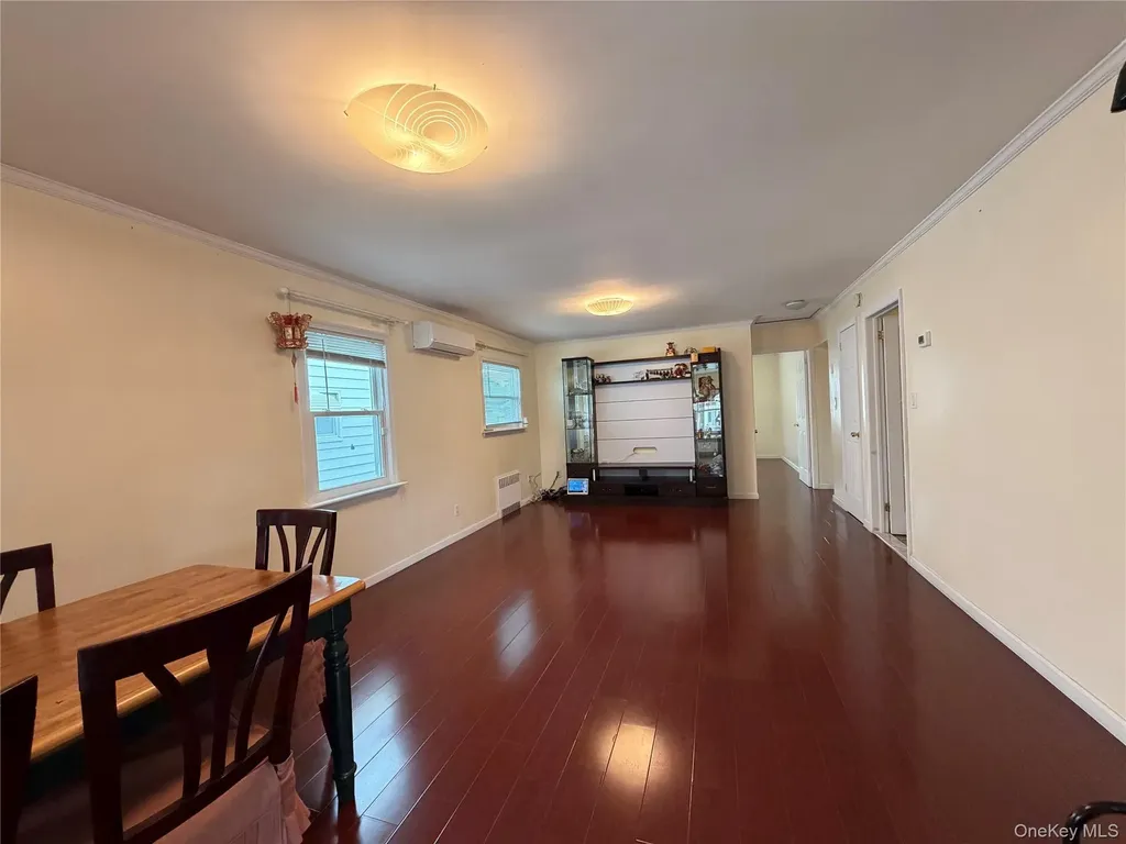15739 20th Road Whitestone NY 11357