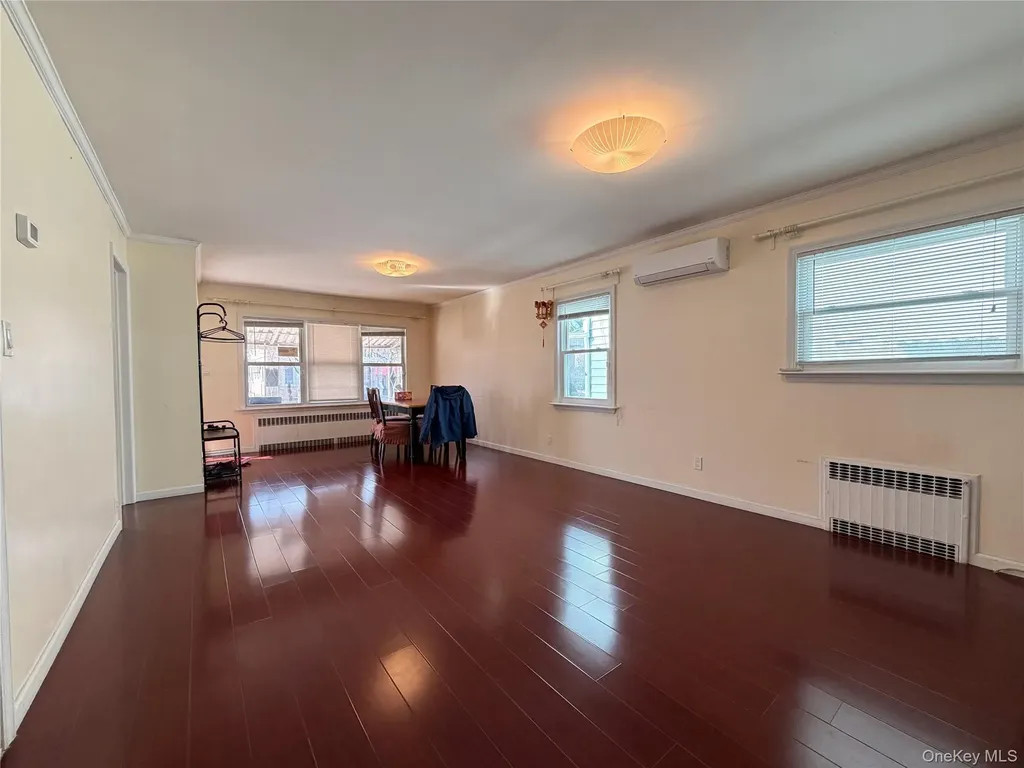 15739 20th Road Whitestone NY 11357