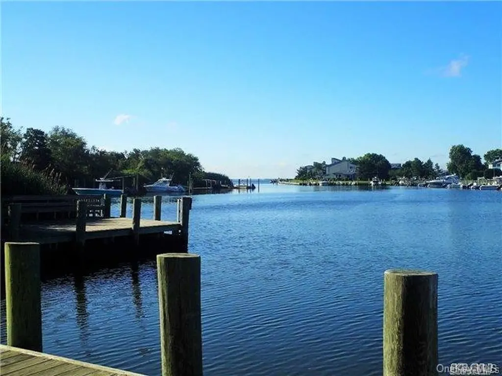 230 Fairharbor Drive Patchogue NY 11772