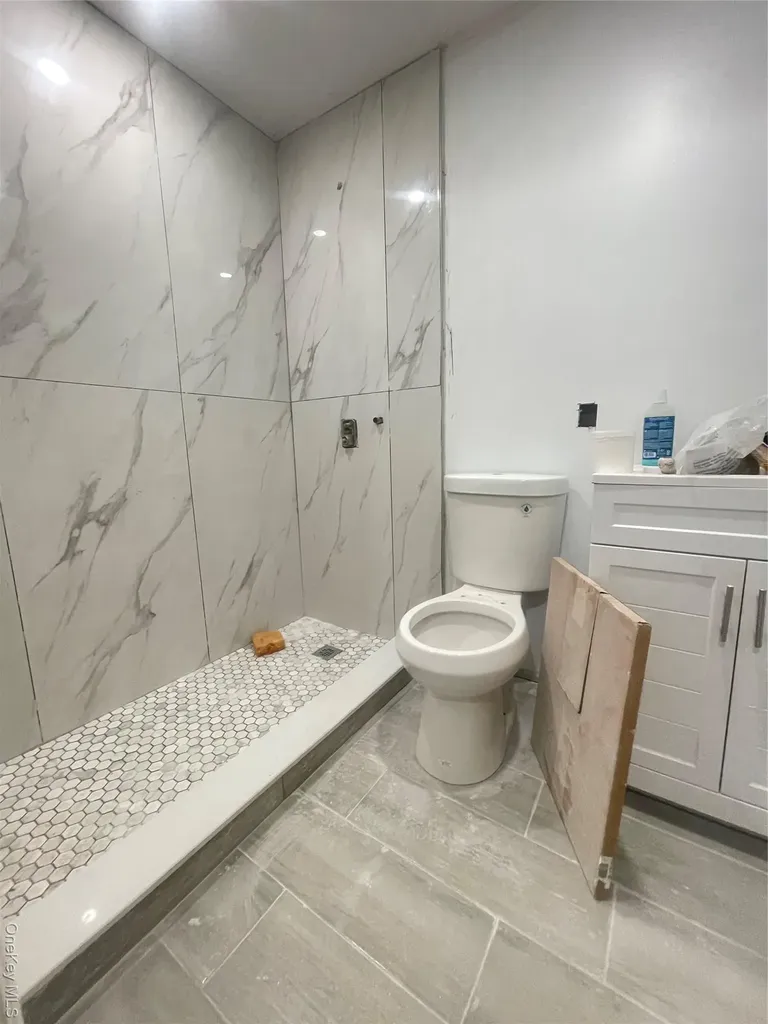157 Beach 25th Far Rockaway NY 11691