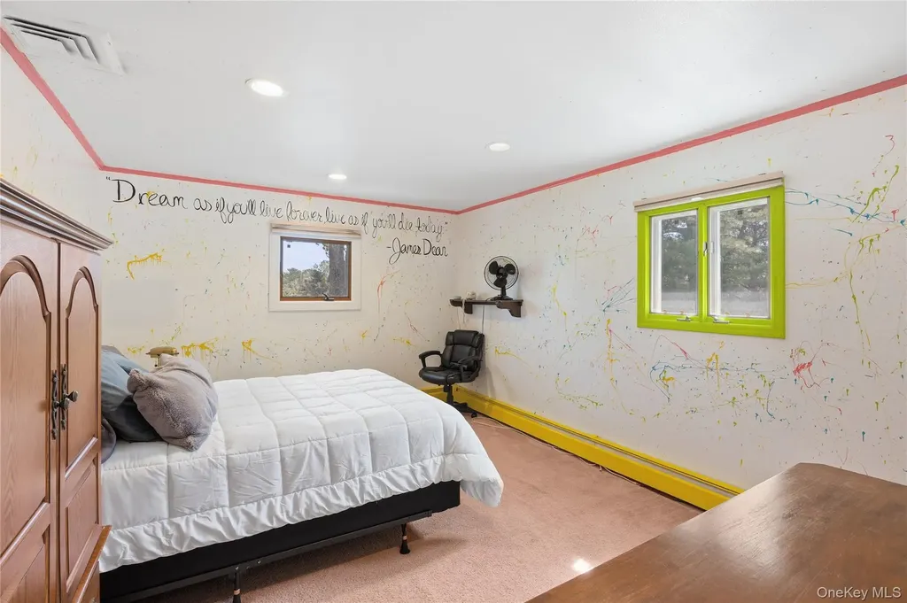 12 E Dosoris Lane Dix Hills NY 11746