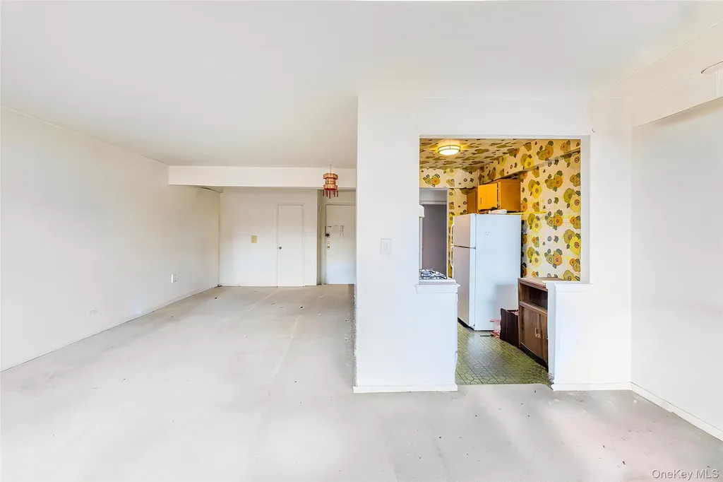 14033 34th Avenue Flushing NY 11354