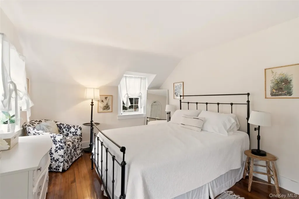 Upper Brookville NY 11545