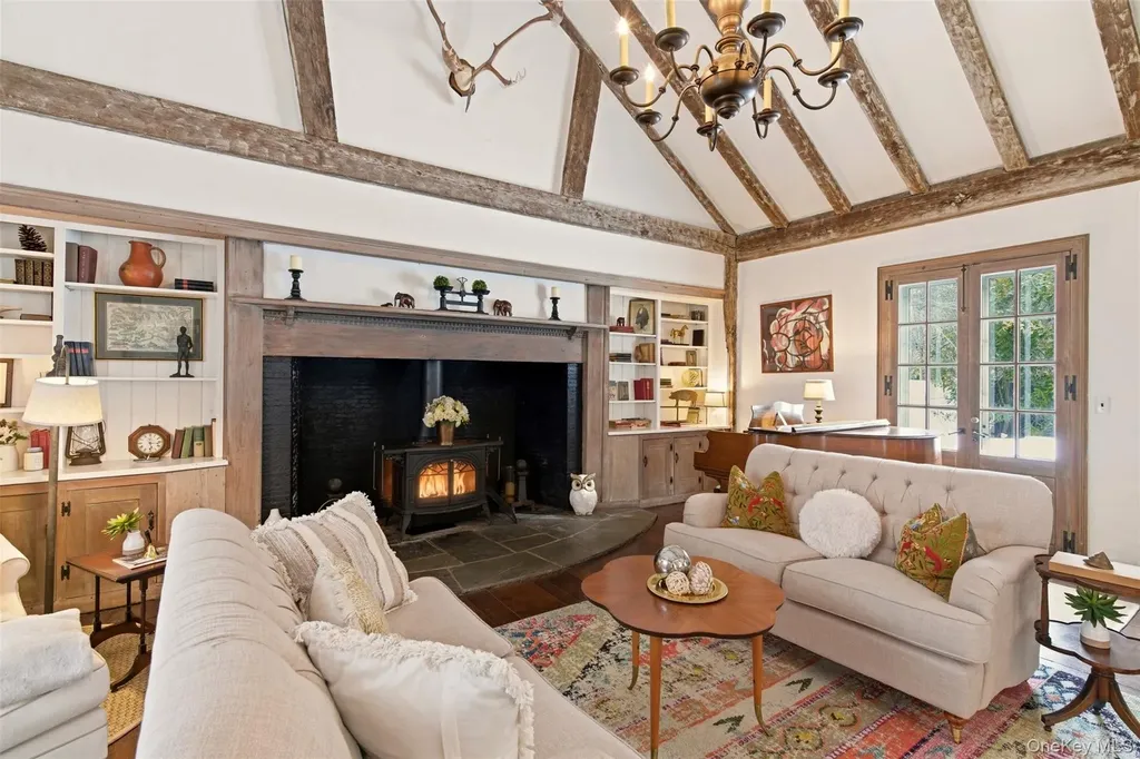 Upper Brookville NY 11545