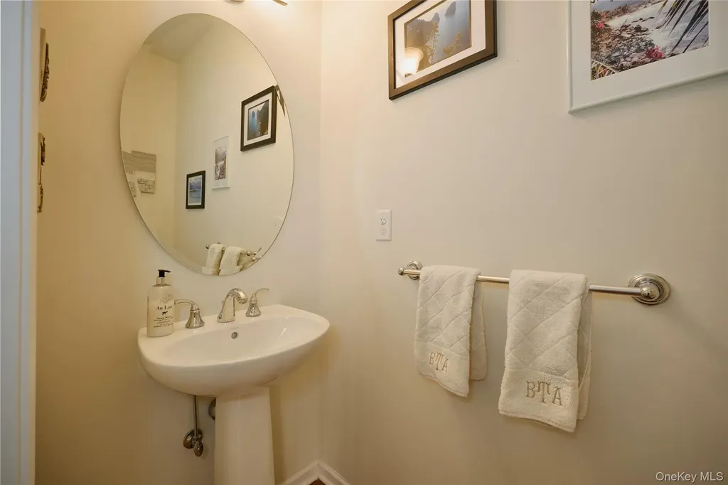 40 Evan Court Fishkill NY 12524