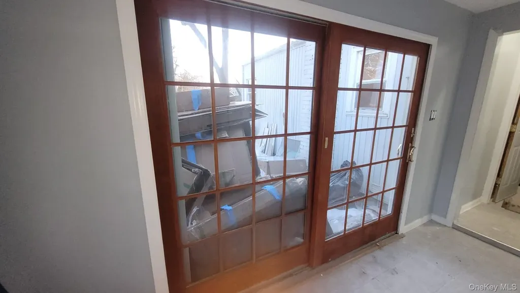 8 Dee Place Huntington Station NY 11746
